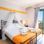 Dilina Aparthotel