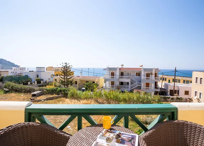 狄里娜公寓酒店 4*