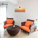 Dilina מלון דירות ארקסה